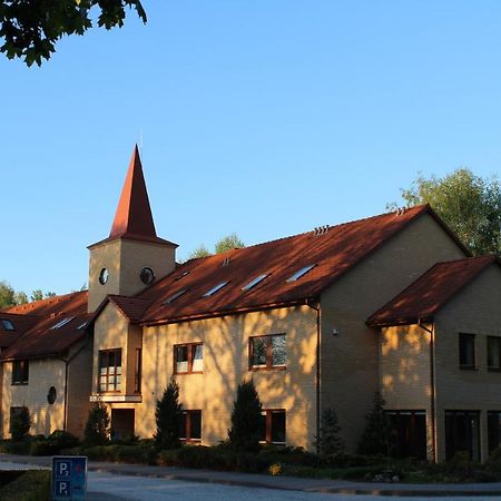Hotel Uroczysko Porszewice - Osrodek Konferencyjno-Rekolekcyjny à Pabianice Extérieur photo