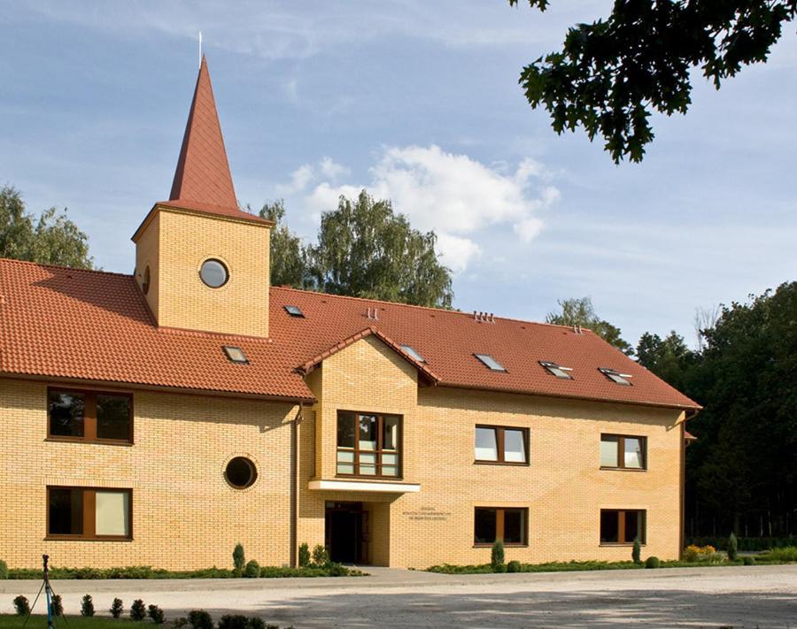 Hotel Uroczysko Porszewice - Osrodek Konferencyjno-Rekolekcyjny à Pabianice Extérieur photo