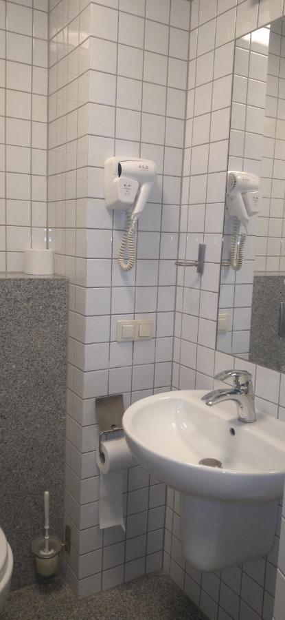 Hotel Uroczysko Porszewice - Osrodek Konferencyjno-Rekolekcyjny à Pabianice Extérieur photo